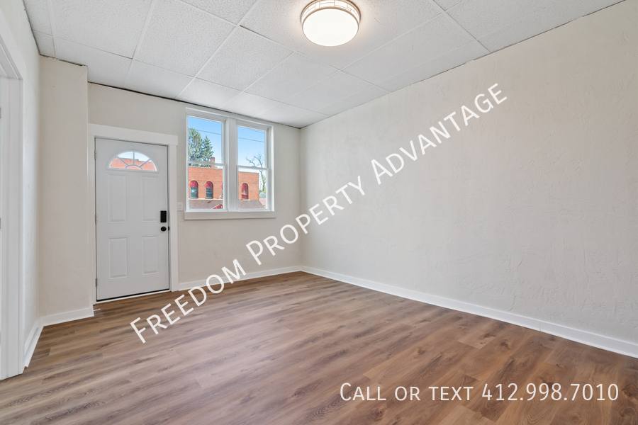 Apartment for rent at 10 Iron St #1A, Canonsburg, PA 15317