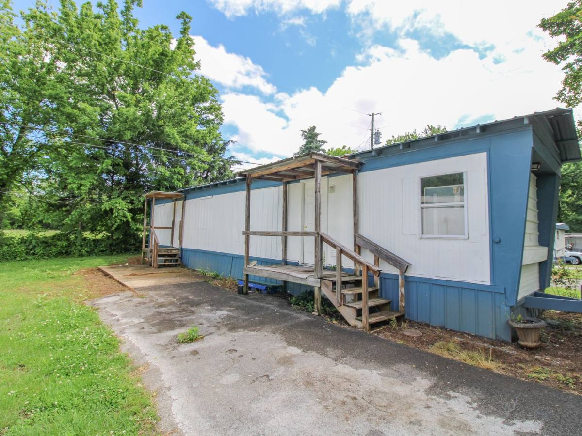 House for rent at 14 Simpson Rd, Fayetteville, TN 37334