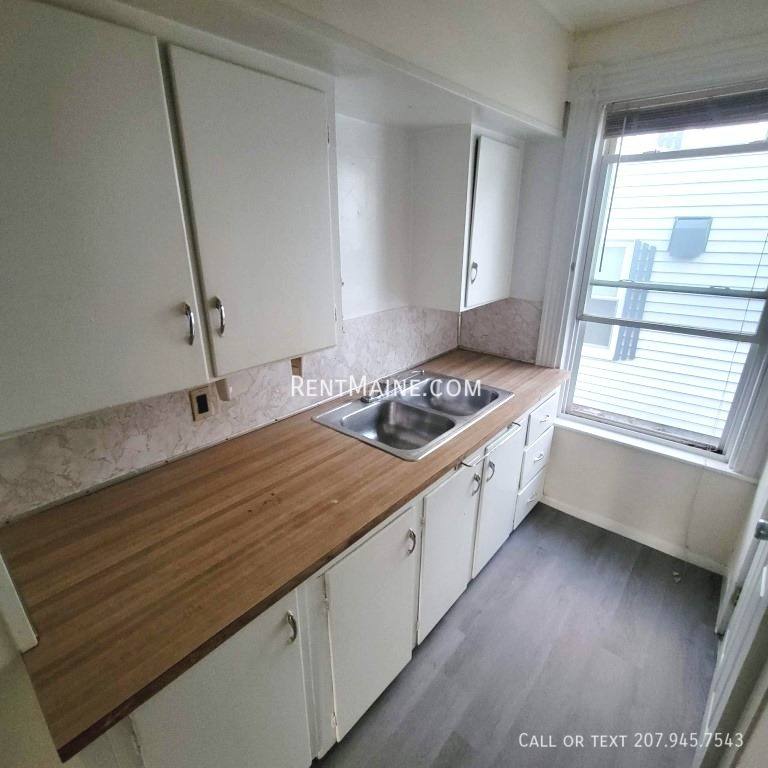 Apartment for rent at 101 Front St #1, Old Town, ME 04468