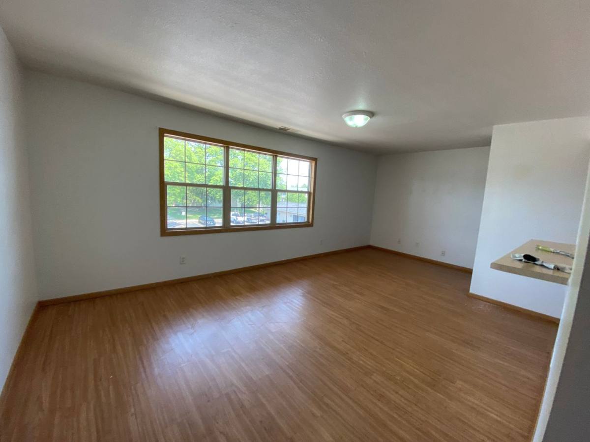 Apartment for rent at 2205 Marquette Rd, Peru, IL 61354