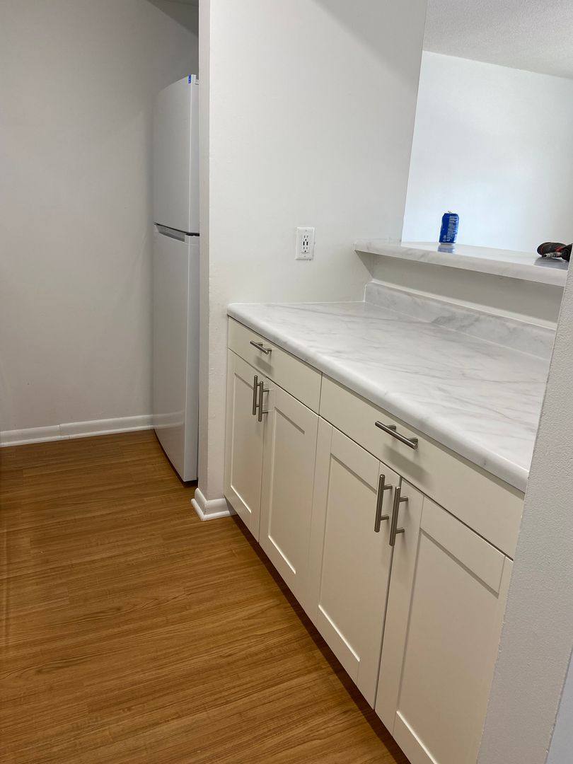 Apartment for rent at 2205 Marquette Rd, Peru, IL 61354