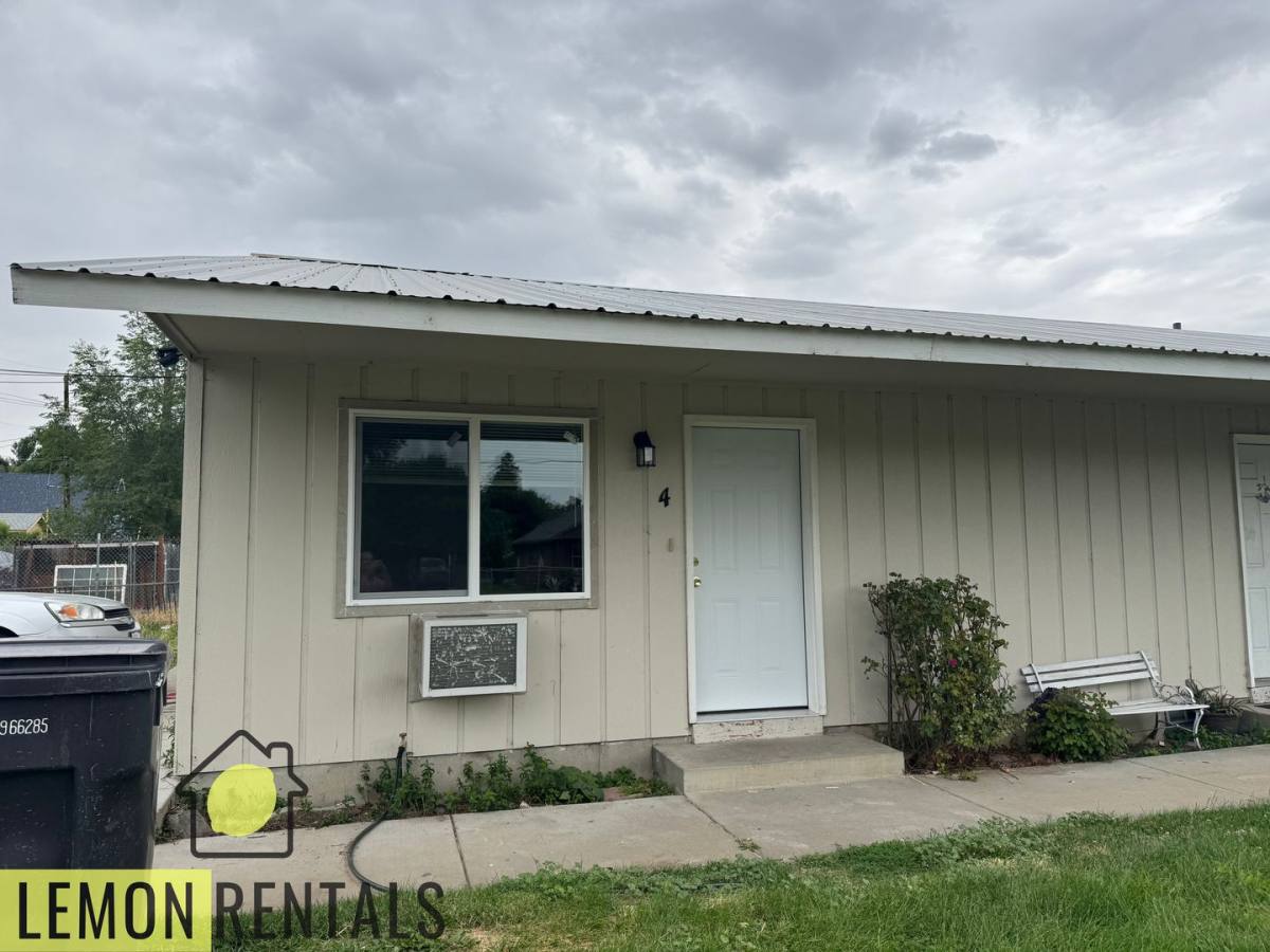 Apartment for rent at 902 N 9th Ave, Yakima, WA 98902