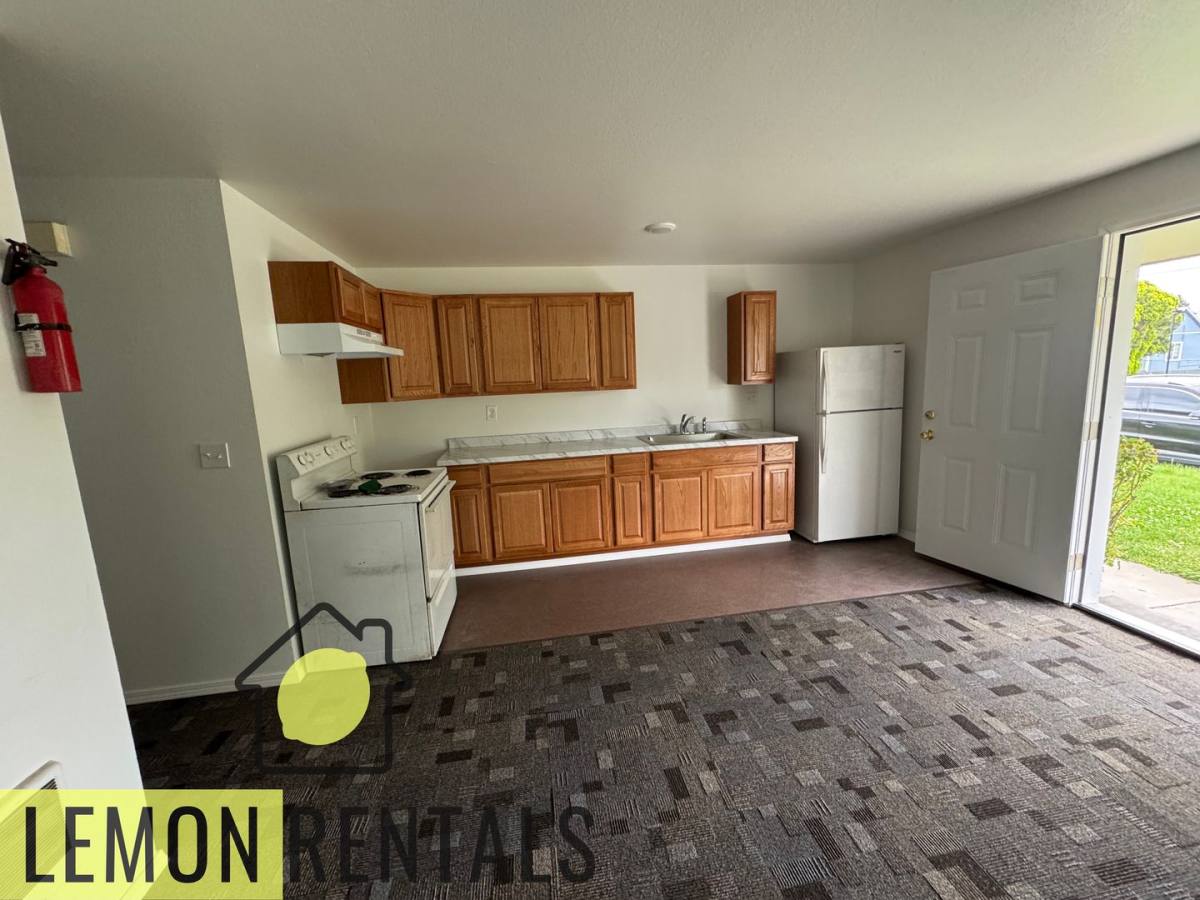 Apartment for rent at 902 N 9th Ave, Yakima, WA 98902