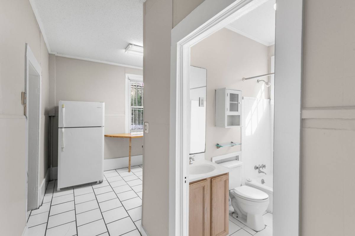 Apartment for rent at 1429 18th St S, Birmingham, AL 35205