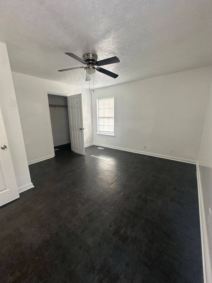 House for rent at 4220 Sunset Ave, Louisville, KY 40211