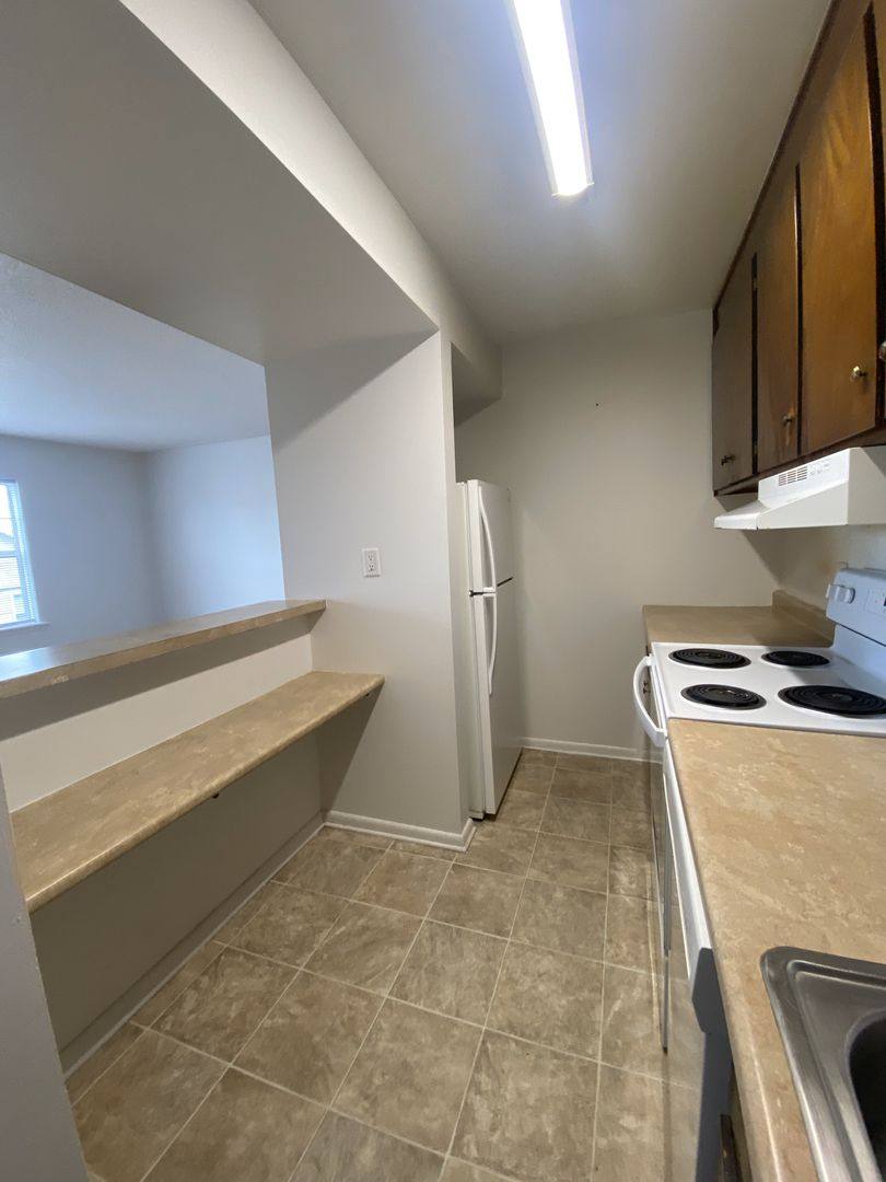 Apartment for rent at 2209 Marquette Rd, Peru, IL 61354