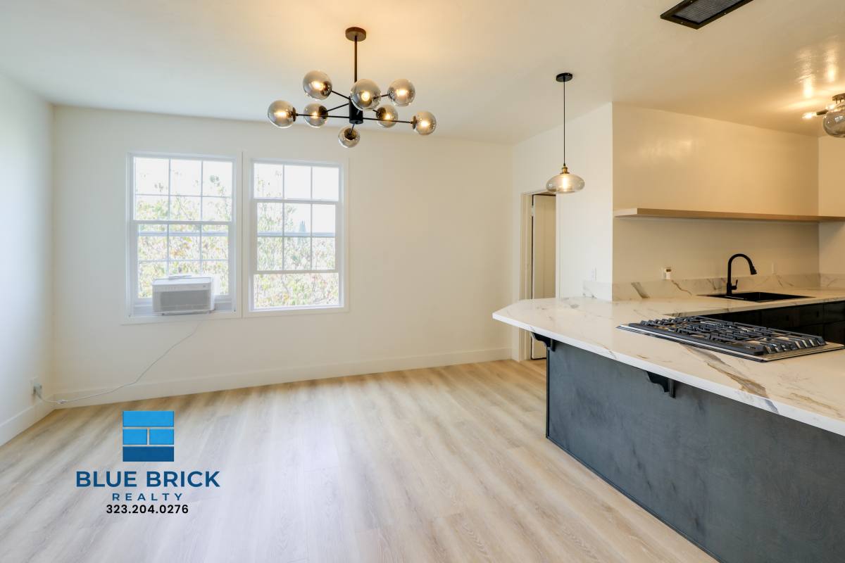 Apartment for rent at 300 N Bonnie Brae St #302, Los Angeles, CA 90026