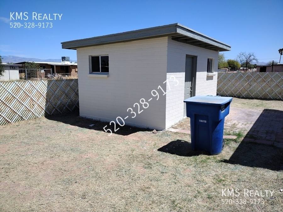 House for rent at 1711 E Canada St, Tucson, AZ 85706