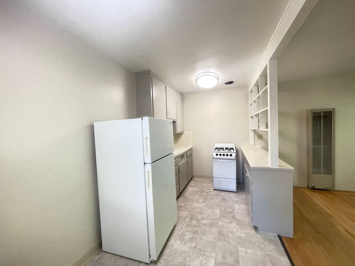 Apartment for rent at 3349 I St, Sacramento, CA 95816