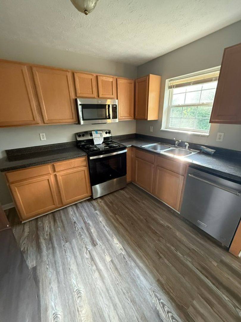 House for rent at 1721 Sparrow Lane, Sevierville, TN 37862