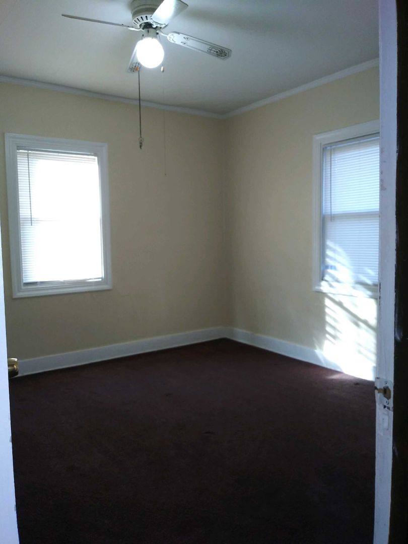 Apartment for rent at 2426-28 Benderwirt Ave, Rockford, IL 61103