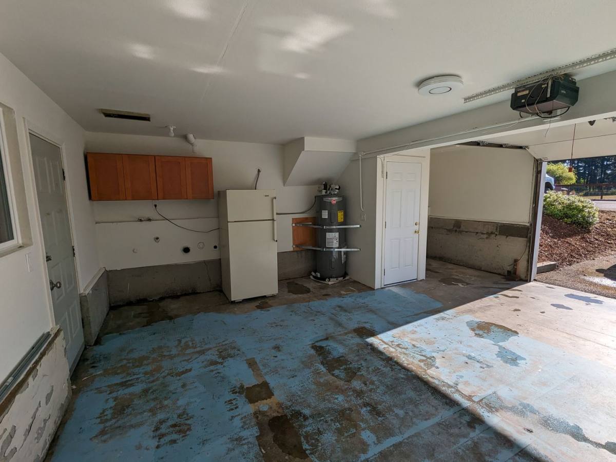 Apartment for rent at 12819- 12821 Waller Rd E, Tacoma, WA 98446