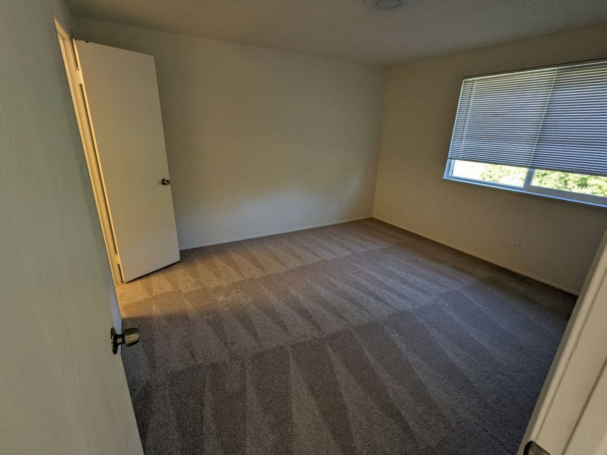 Apartment for rent at 12819- 12821 Waller Rd E, Tacoma, WA 98446