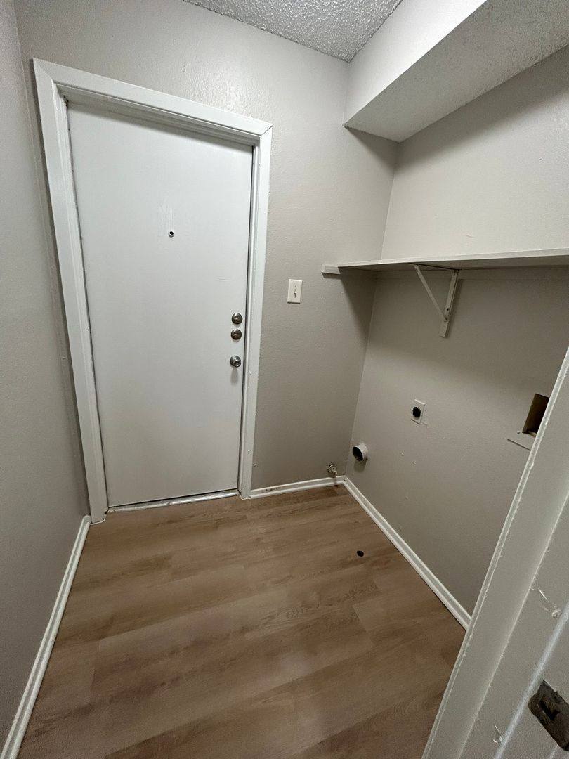 Apartment for rent at 7900 W Gate Blvd, Austin, TX 78745