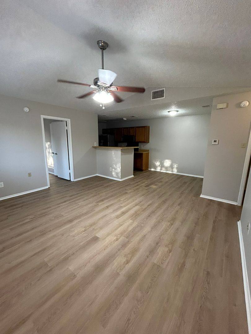 Apartment for rent at 7900 W Gate Blvd, Austin, TX 78745