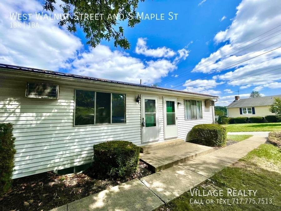 Apartment for rent at 76 W Walnut St #B, Dallastown, PA 17313