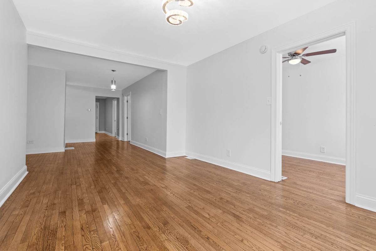 Apartment for rent at 2228 S Wood #1, Chicago, IL 60608