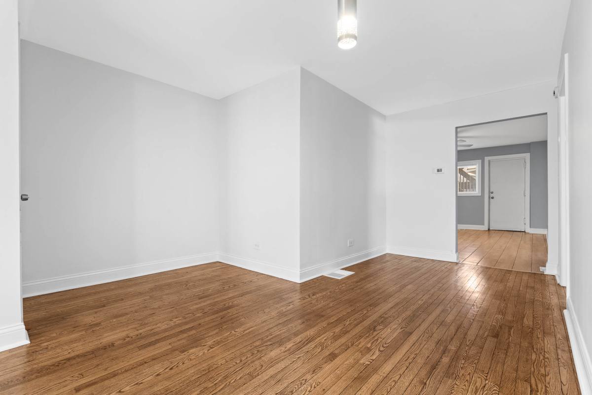 Apartment for rent at 2228 S Wood #1, Chicago, IL 60608