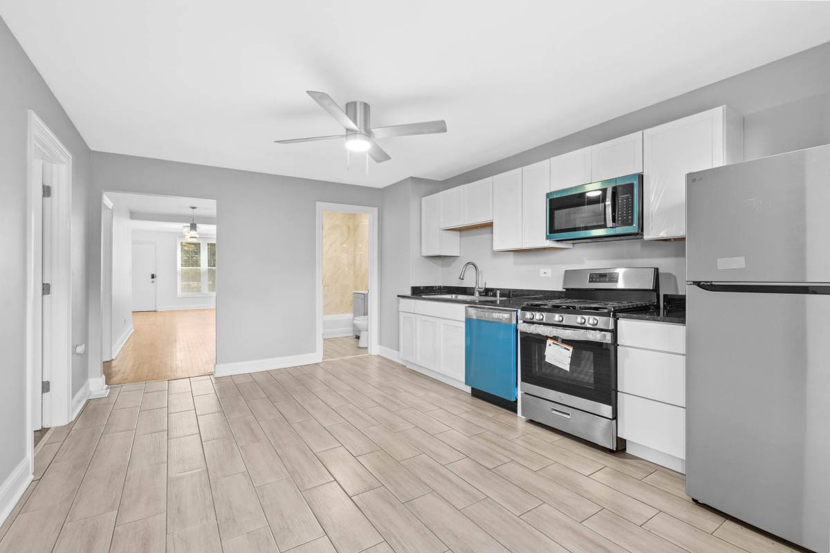 Apartment for rent at 2228 S Wood #1, Chicago, IL 60608
