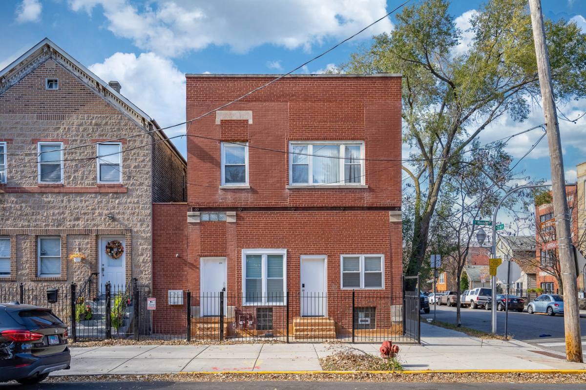 Apartment for rent at 2228 S Wood #1, Chicago, IL 60608