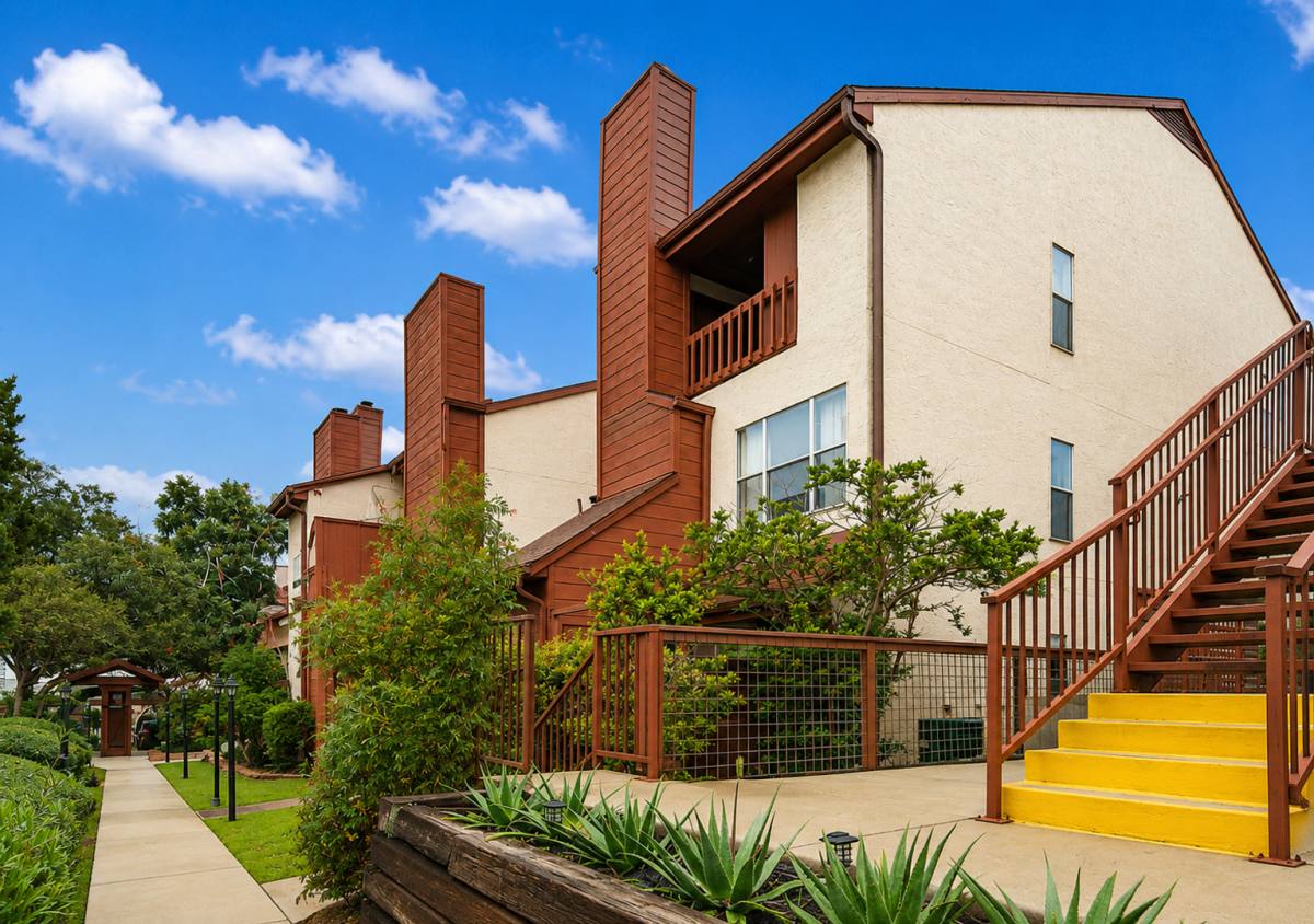 Condo for rent at 10527 Perrin Beitel Rd, San Antonio, TX 78217