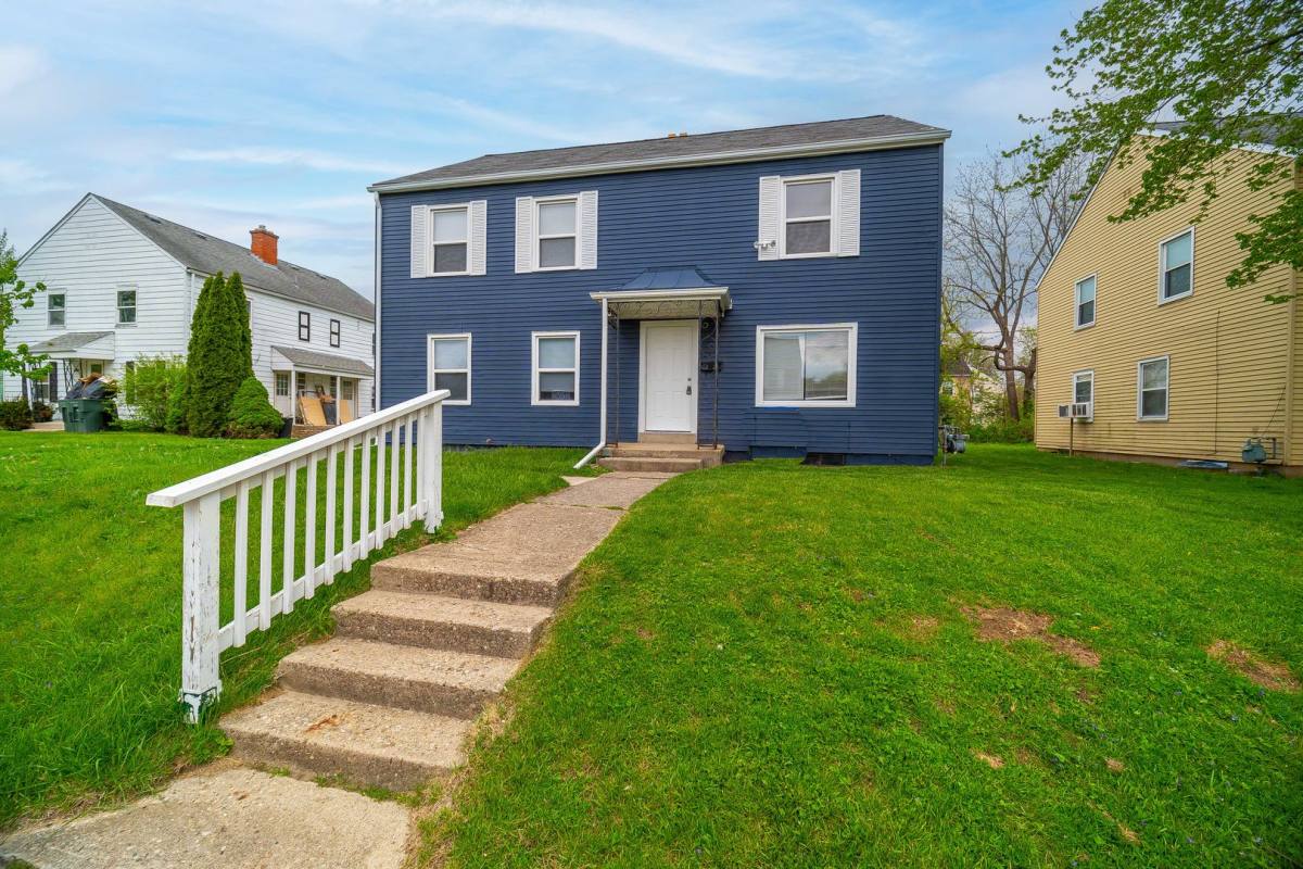 Apartment for rent at 2906-2912 Ruhl Ave, Columbus, OH 43209