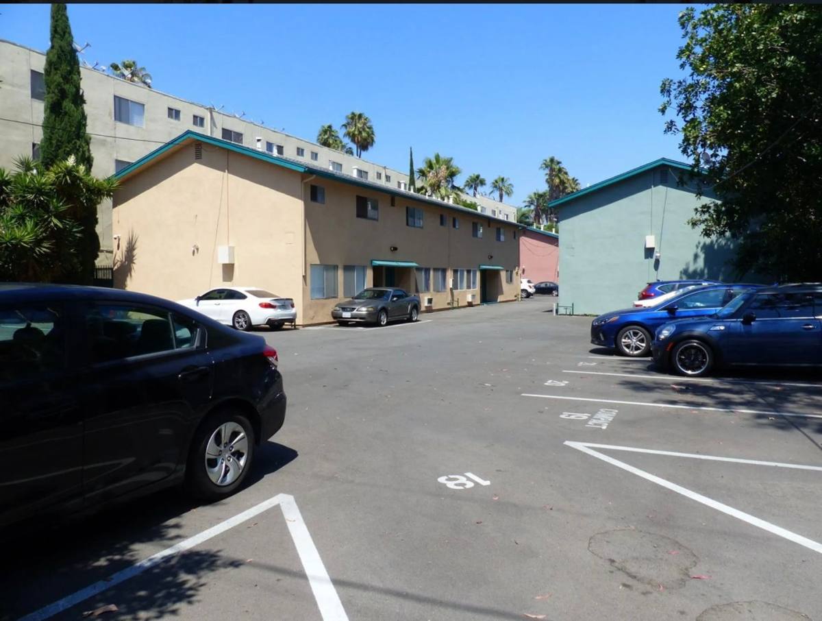 Apartment for rent at 1539 N Bronson Ave, Los Angeles, CA 90028