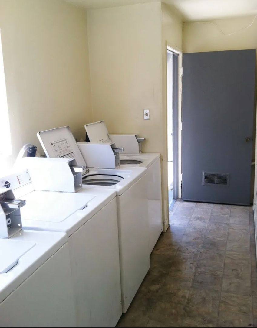 Apartment for rent at 1539 N Bronson Ave, Los Angeles, CA 90028