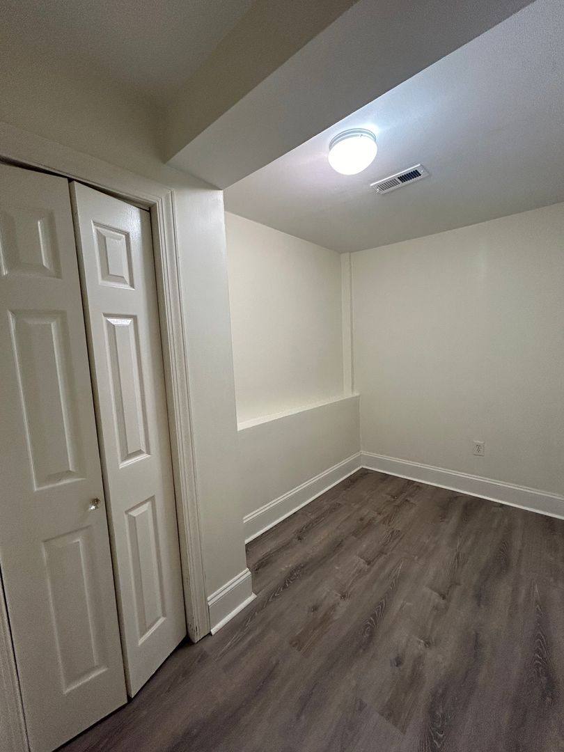 Apartment for rent at 1505 W Huron St #G, Chicago, IL 60642