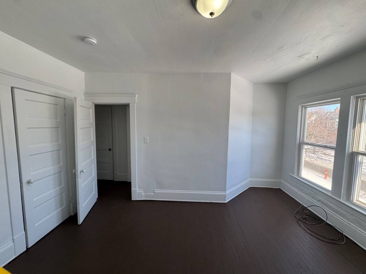 Apartment for rent at 3300 W 98 St, Cleveland, OH 44102
