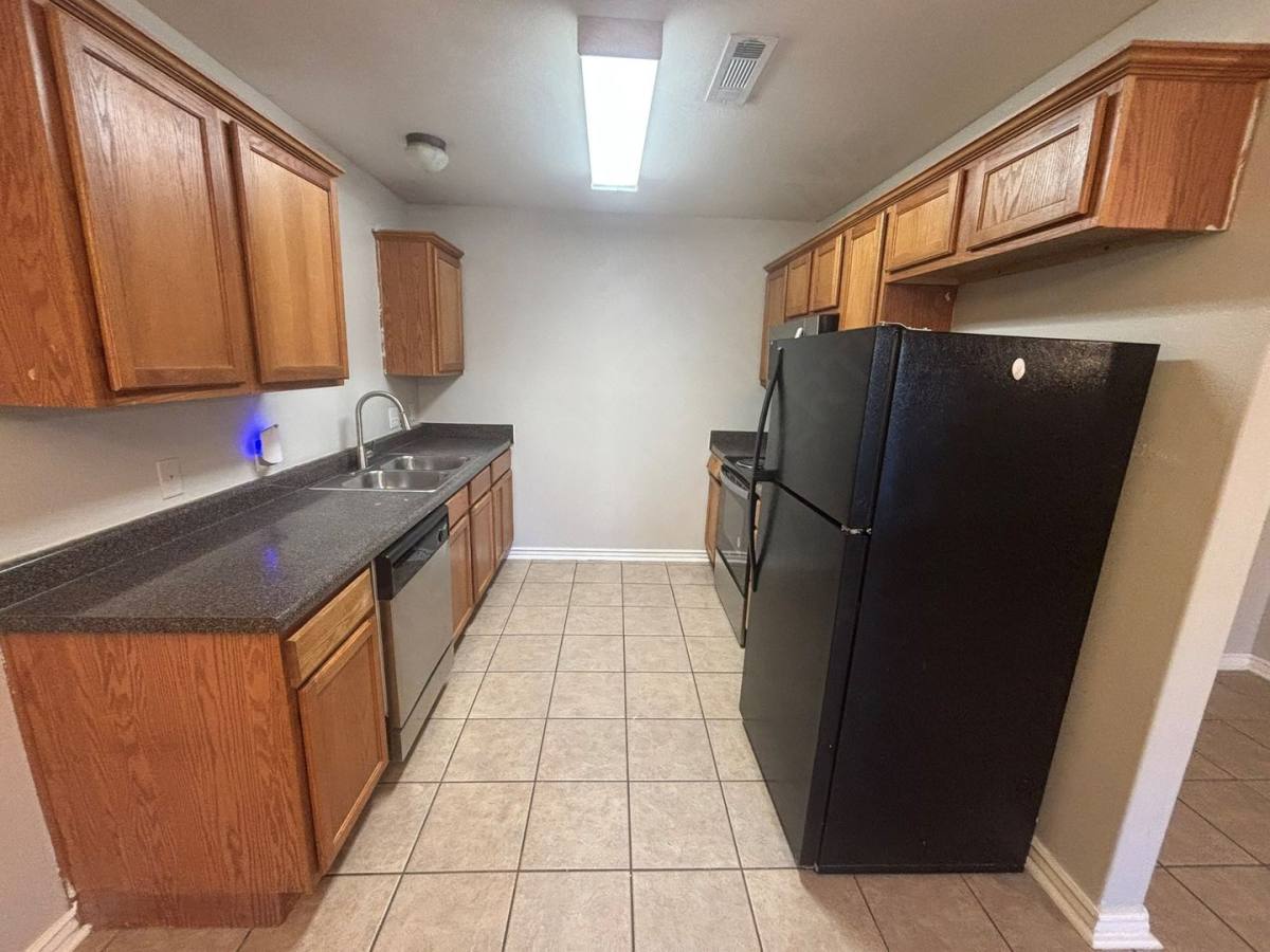 Townhouse for rent at 12284 Rambling Rose Way, Farmington, AR 72730
