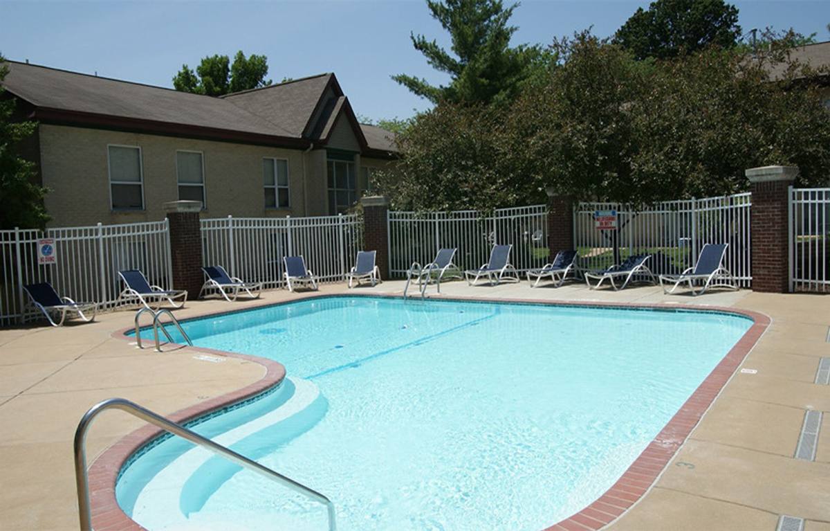 Apartment for rent at 11515 Gravois Rd, Saint Louis, MO 63126