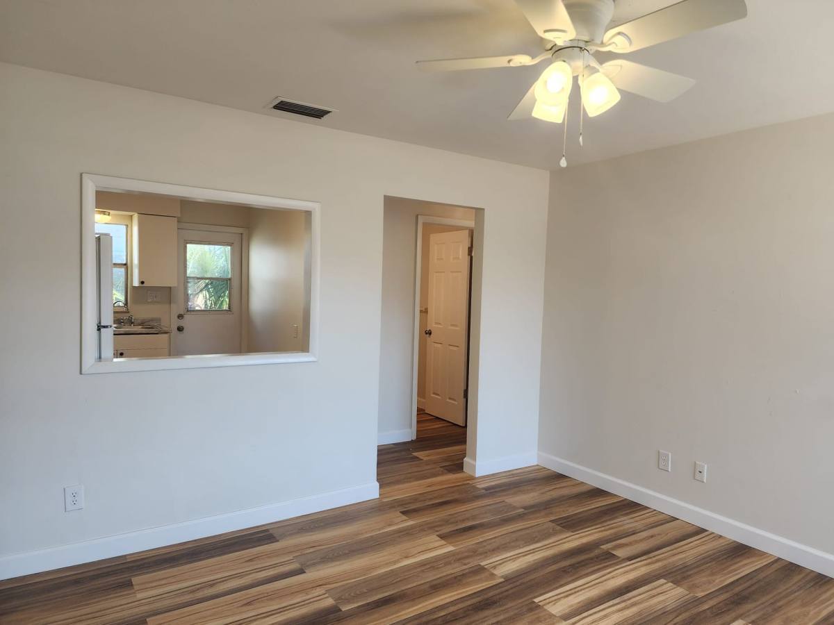 Apartment for rent at 1609 56th St S, Saint Petersburg, FL 33707