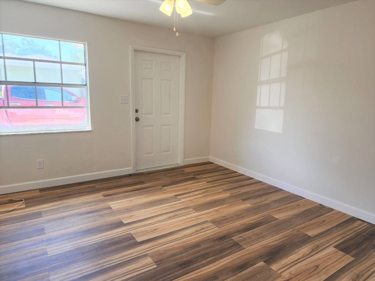 Apartment for rent at 1609 56th St S, Saint Petersburg, FL 33707