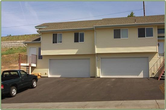 Apartment for rent at 5631 N Hills Dr, Klamath Falls, OR 97603