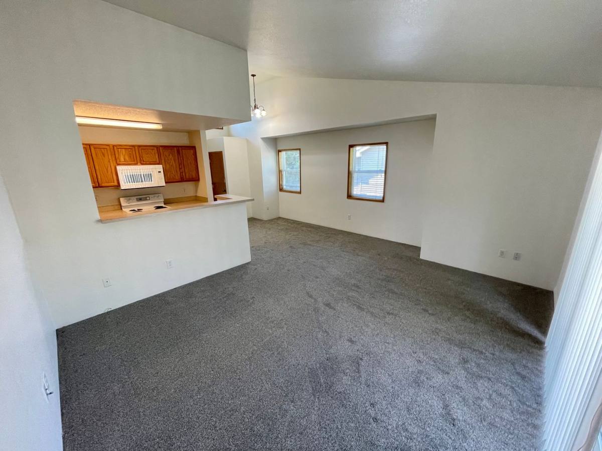 Apartment for rent at 5631 N Hills Dr, Klamath Falls, OR 97603