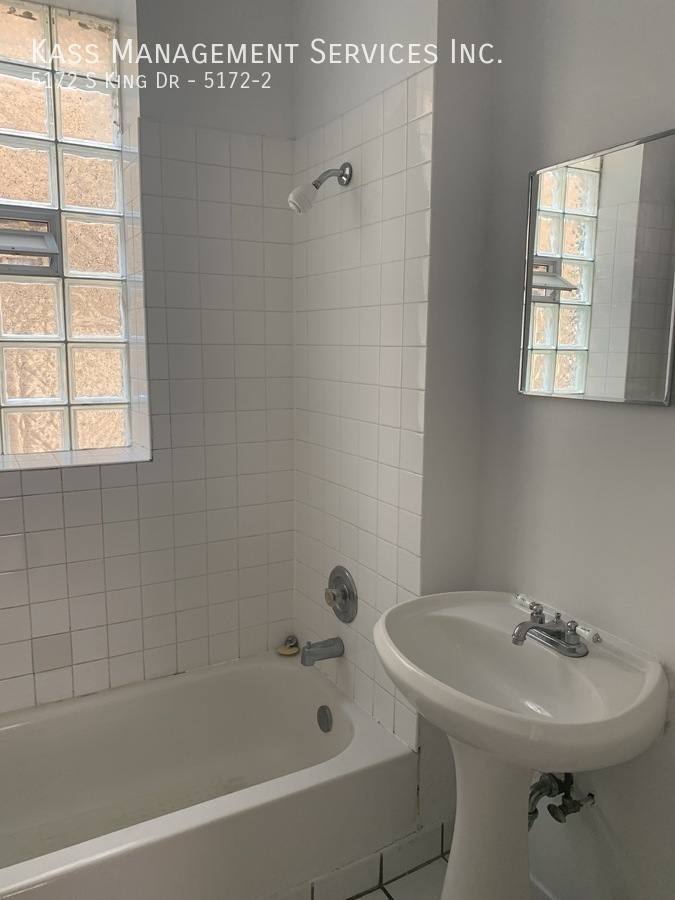 Apartment for rent at 5172 S King Dr #2, Chicago, IL 60615