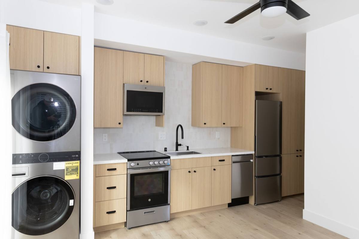 Apartment for rent at 1514-1516-1518-1520 Solons Alley, Sacramento, CA 95811