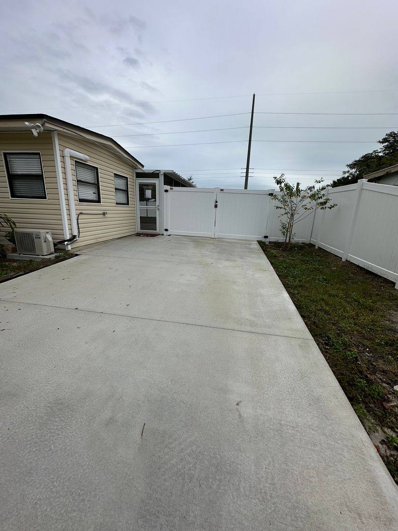 House for rent at 2337 Greenwood St, Deltona, FL 32738