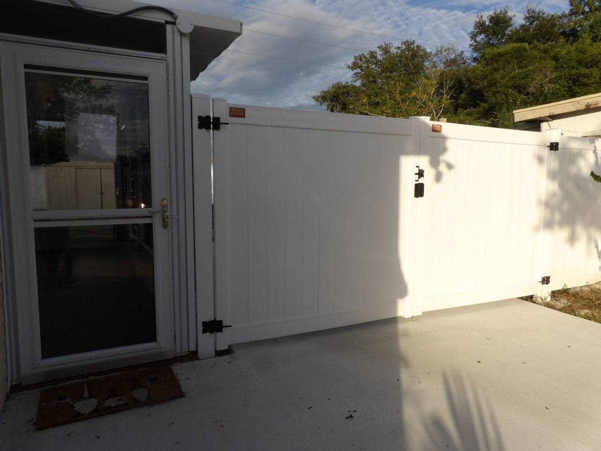 House for rent at 2337 Greenwood St, Deltona, FL 32738