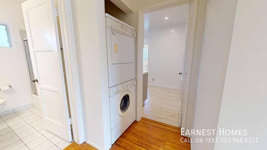 House for rent at 14013 Addison St, Sherman Oaks, CA 91423