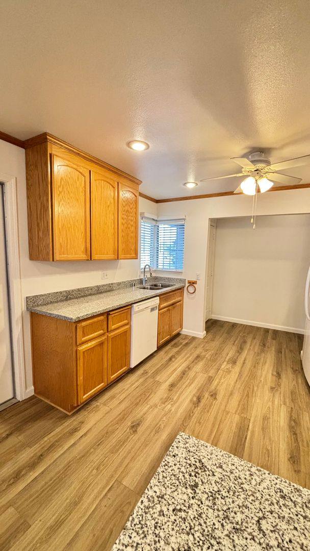 House for rent at 137 Argonaunt St, Manteca, CA 95336