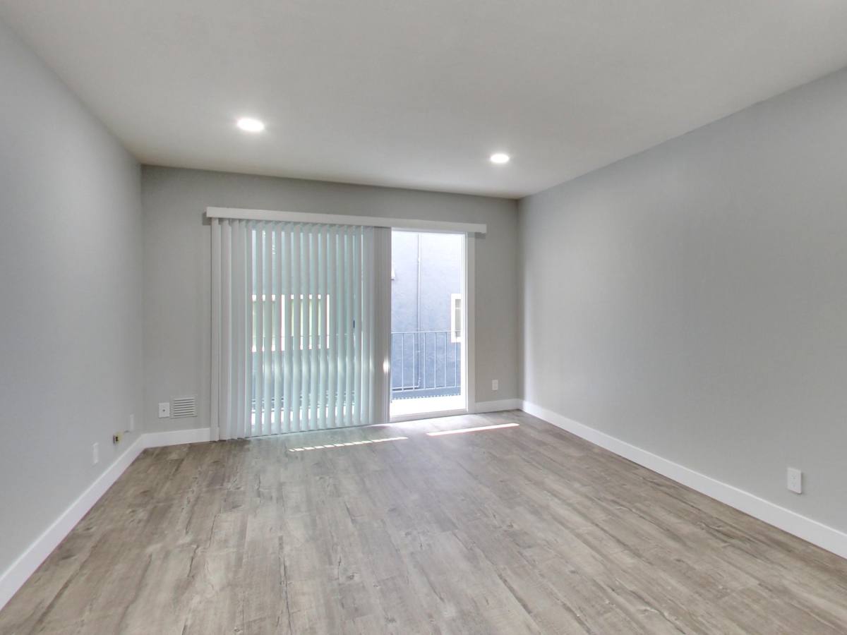 Apartment for rent at 41 Moss Ave #103, Oakland, CA 94610