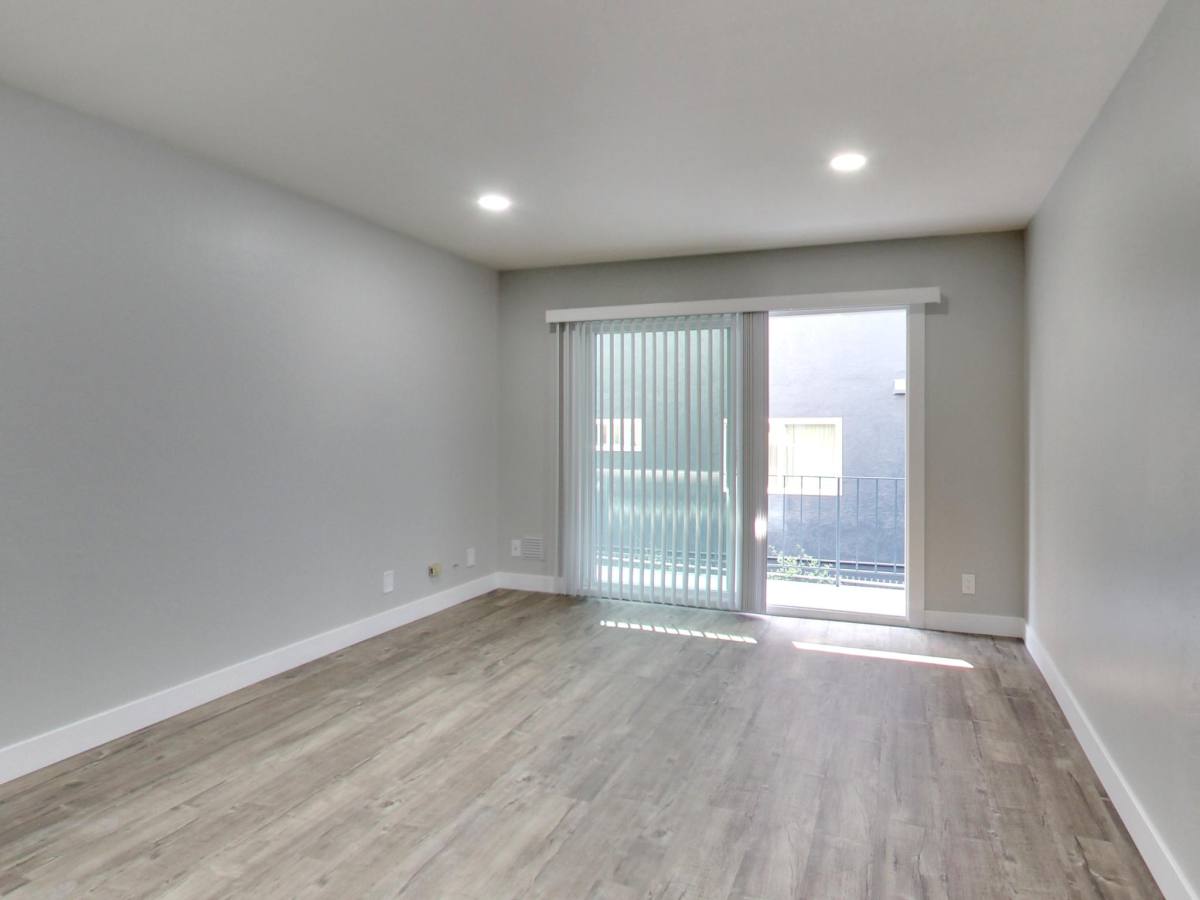 Apartment for rent at 41 Moss Ave #103, Oakland, CA 94610