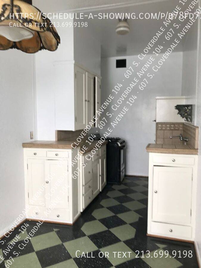 Apartment for rent at 607 S Cloverdale Ave #104, Los Angeles, CA 90036