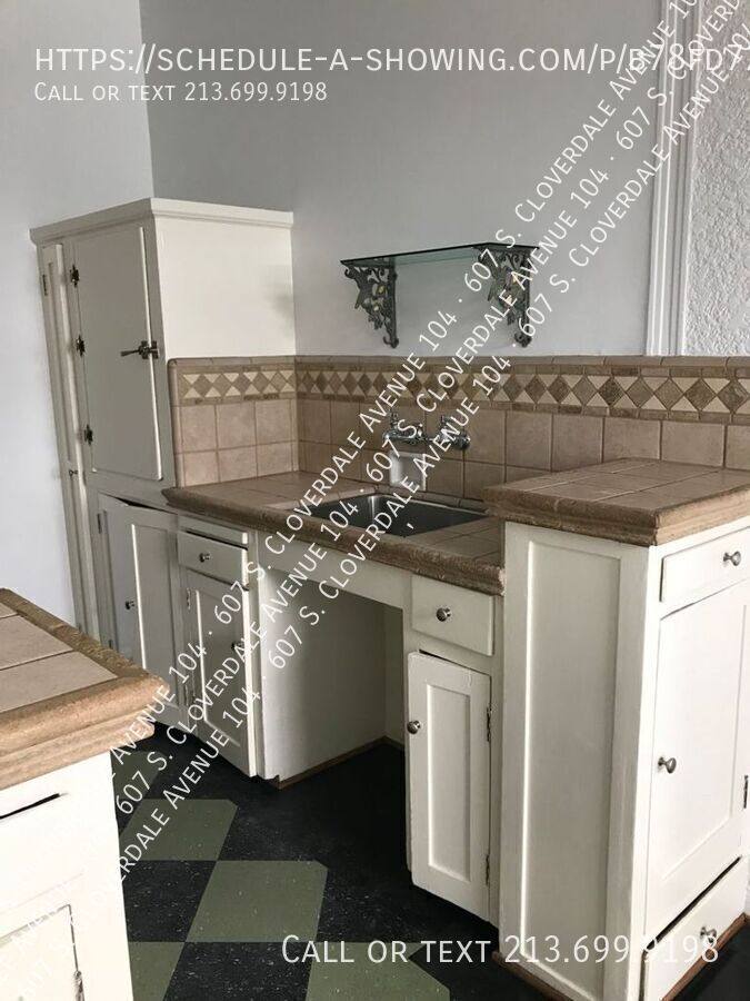 Apartment for rent at 607 S Cloverdale Ave #104, Los Angeles, CA 90036