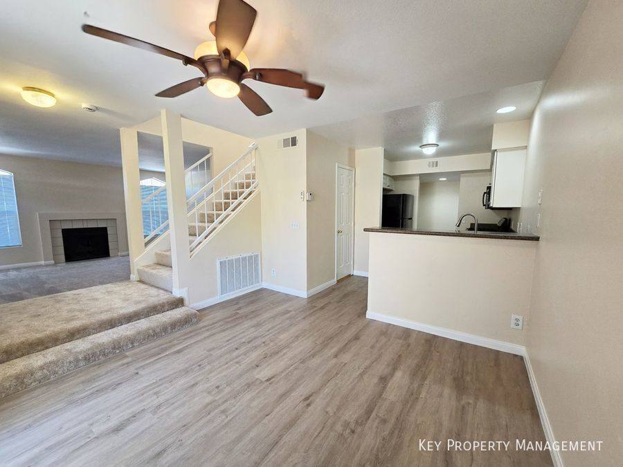 Townhouse for rent at 2817 Crystal Lantern Dr, Henderson, NV 89074