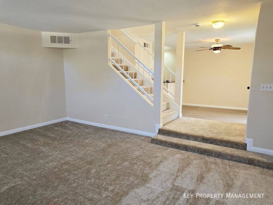 Townhouse for rent at 2817 Crystal Lantern Dr, Henderson, NV 89074