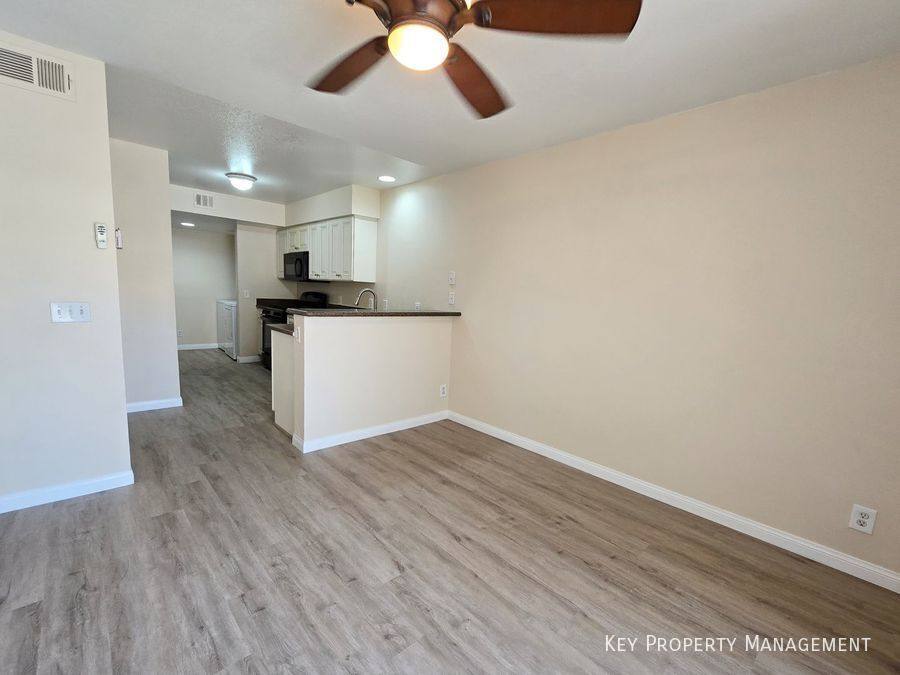 Townhouse for rent at 2817 Crystal Lantern Dr, Henderson, NV 89074