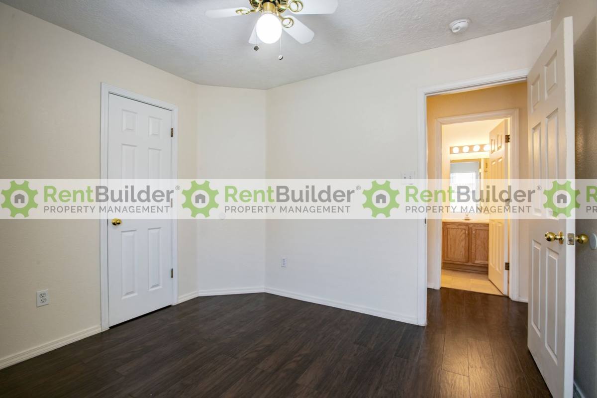 House for rent at 5106 Park Ridge Rd NW, Albuquerque, NM 87120
